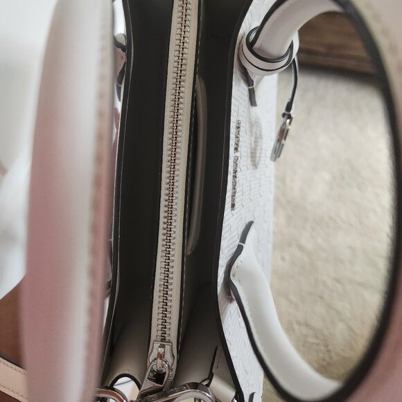 Michael Kors - White Crossbody - Picture 3 of 10